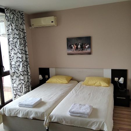Victoria'S Apartments Nesebar Exteriör bild