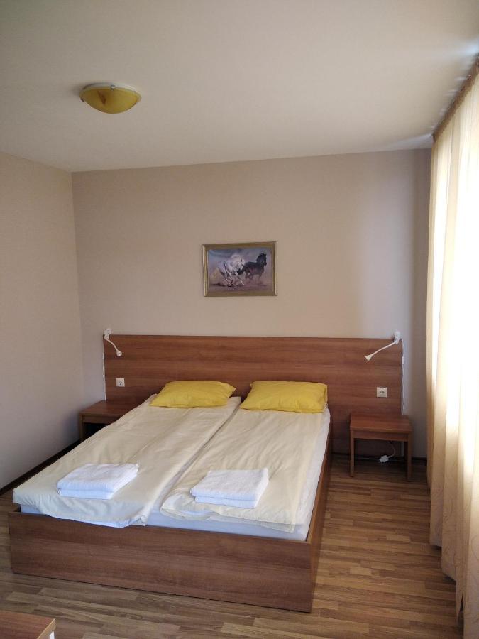 Victoria'S Apartments Nesebar Exteriör bild